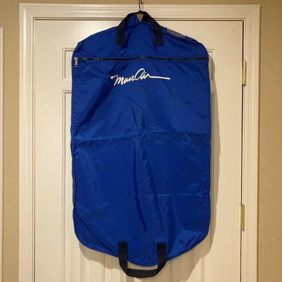Authentic & Vintage 1980's MUSE AIR Nylon Flight Crew Garment Bag - Picture 2 of 8